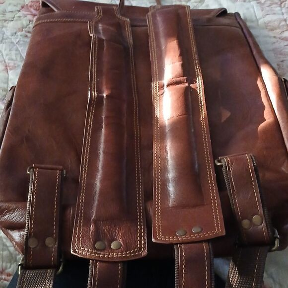 Hulsh  - Picture 3 of 7